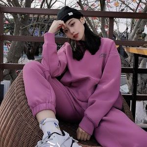 Blackpink Jennie sweatshirt and sweatpants